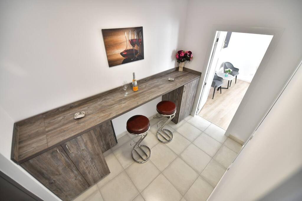 Luxury Studio / M Romancierilor Букурещ Екстериор снимка